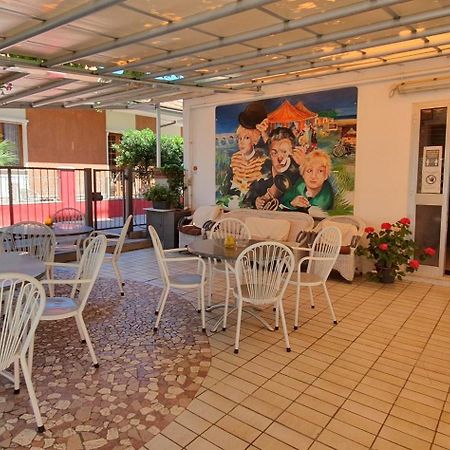 Hotel Eleonora 리미니 외부 사진